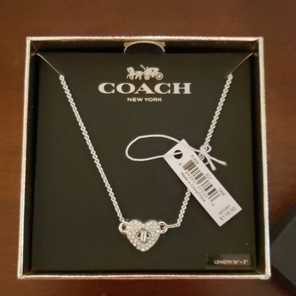 Coach Necklas - Picture 2 of 5